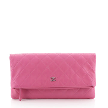 Chanel Beauty CC Clutch Quilted Lambskin 