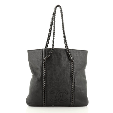 Chanel Luxe Ligne Zipped Tote Leather Large