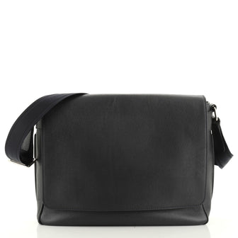 Roman Handbag Taiga Leather MM