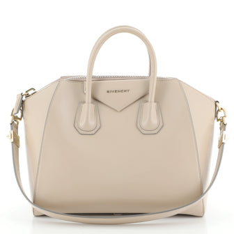 Antigona Bag Glazed Leather Medium