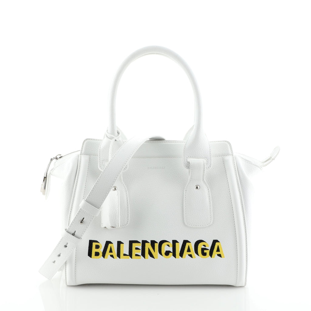 fintælling Opstå eksegese Balenciaga Monday Bowling Bag Leather Small White 5347220