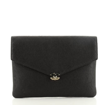 Chanel Thread Around Flap Pouch Quilted Caviar Medium