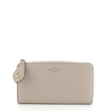 Louis Vuitton Comete Wallet Leather Long