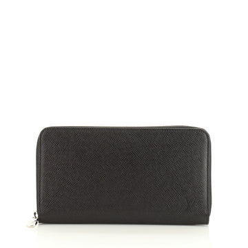 Louis Vuitton Zippy Organizer Taiga Leather