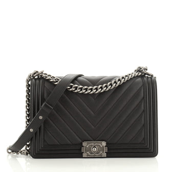Chanel Boy Flap Bag Chevron Calfskin New Medium