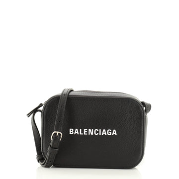 Balenciaga Everyday Crossbody Bag Leather XS