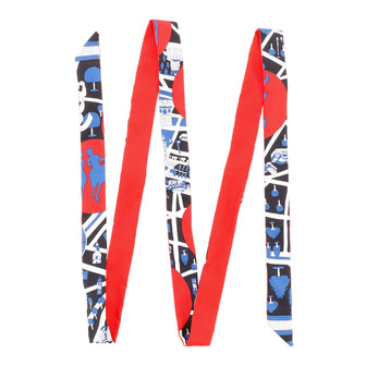 Hermes Les Nouveaux Amoureux de Paris Twillon Printed Silk