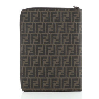FENDI ノートセット 4冊入り Fendi Zip Around Document Holder Zucca Coated Canvas Medium Brown