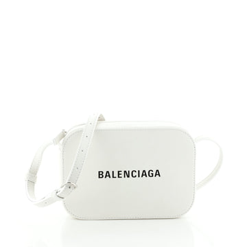 Balenciaga Everyday Crossbody Bag Leather XS
