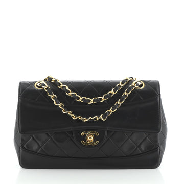 Chanel Vintage CC Chain Flap Bag Quilted Lambskin Medium
