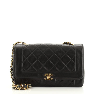 Chanel Vintage CC Chain Flap Bag Quilted Lambskin Medium