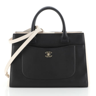 Chanel Neo Executive Tote Grained Calfskin Small