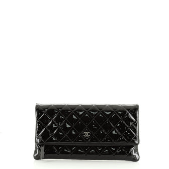 Chanel Beauty CC Clutch Quilted Patent