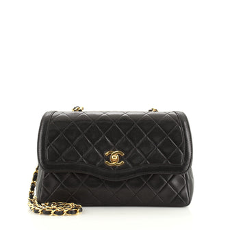Chanel Vintage CC Chain Flap Bag Quilted Lambskin Medium