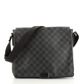 Louis Vuitton District Messenger Bag Damier Graphite MM