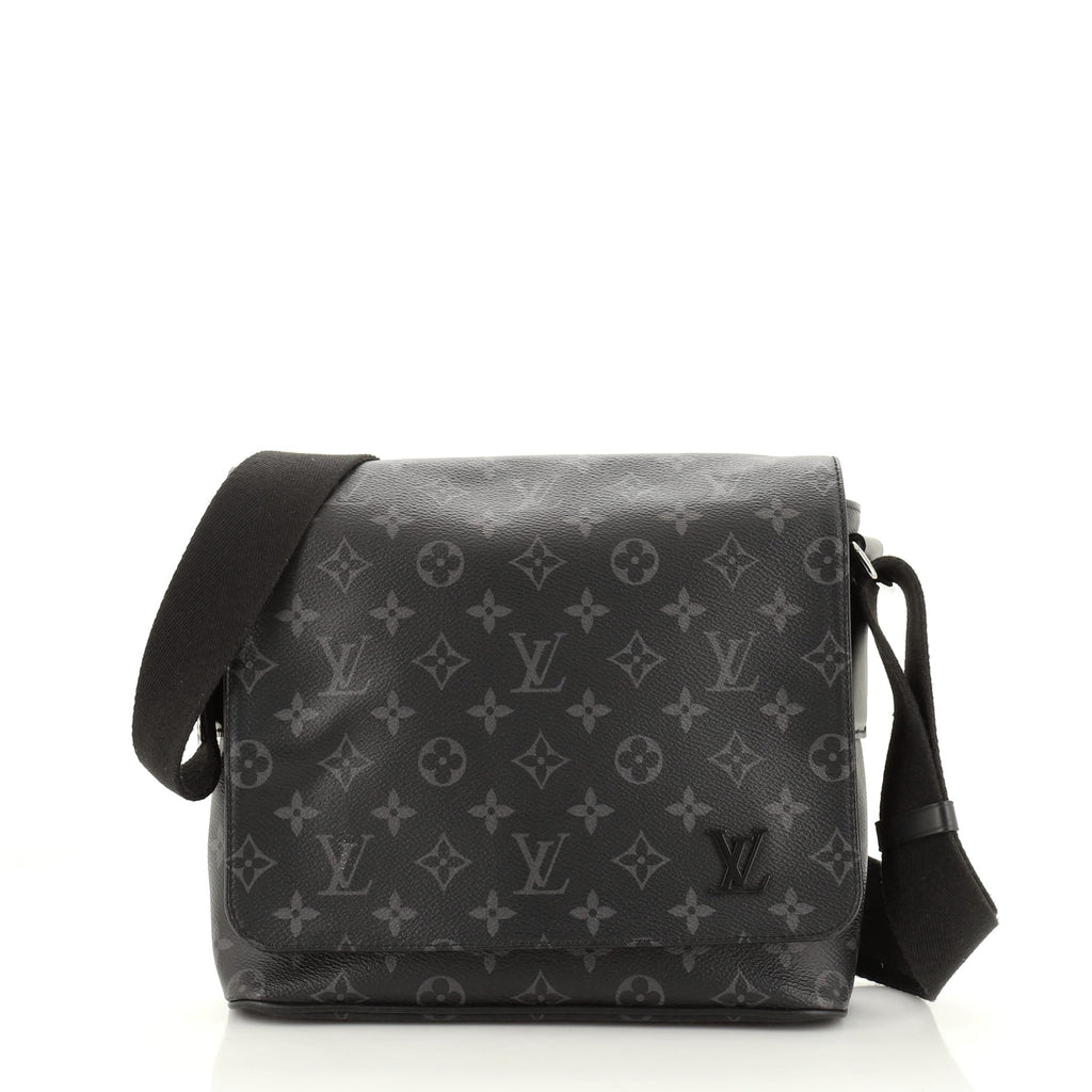 Louis Vuitton District Shoulder bag 343167