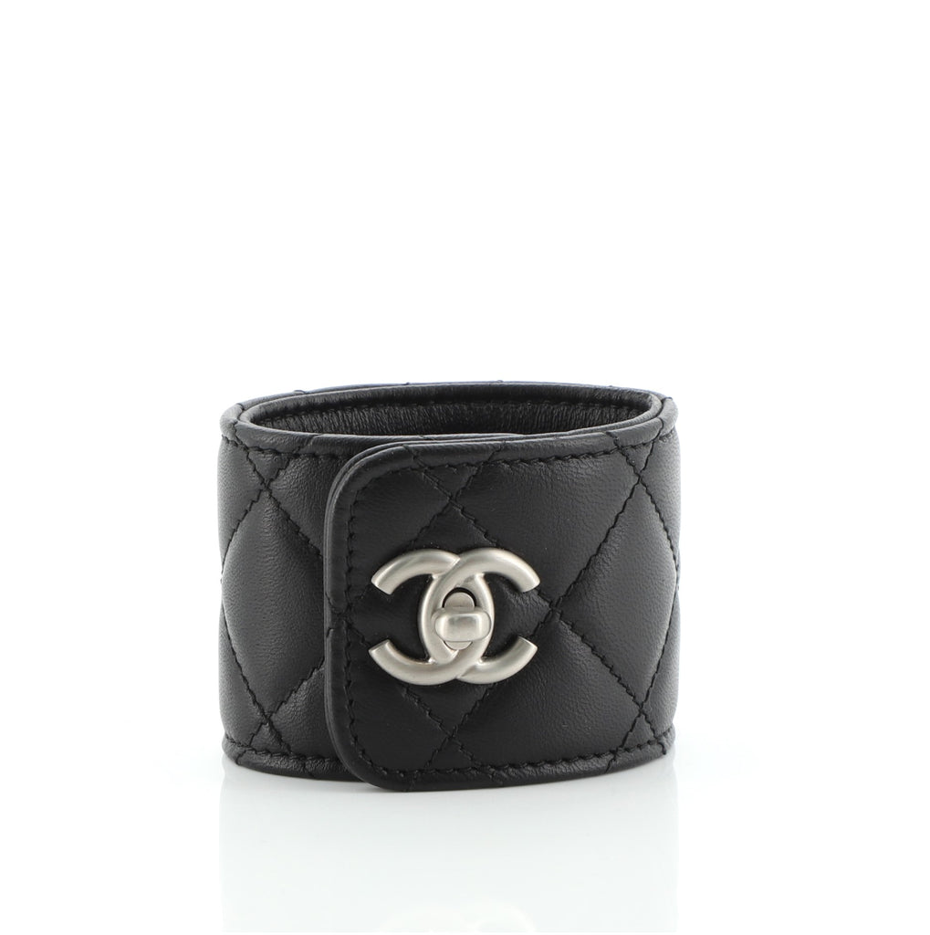Chanel Black Leather Quilted CC Turn-Lock Bracelet M
