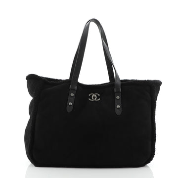 Chanel CC Open Tote Suede and Shearling Medium