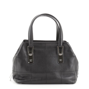 Chanel Square Stitch Shoulder Bag Quilted Caviar Small