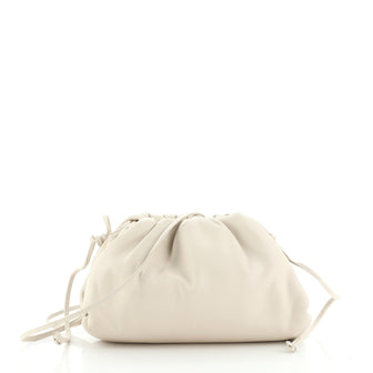 Bottega Veneta The Pouch Leather 20