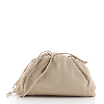 Bottega Veneta The Pouch Leather 20