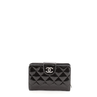 Chanel Brilliant CC French Wallet Quilted Patent