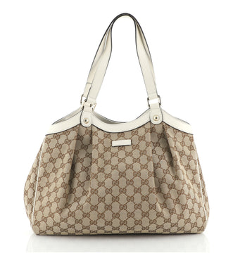 Gucci Pleated Shoulder Bag GG Canvas Medium