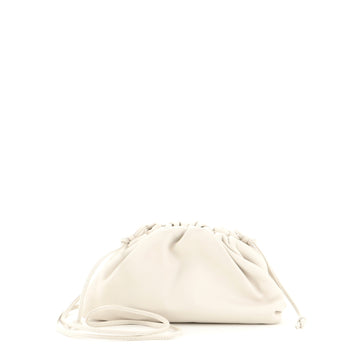 Bottega Veneta The Pouch Leather 20