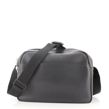 Louis Vuitton Reporter Bag Taiga Leather PM