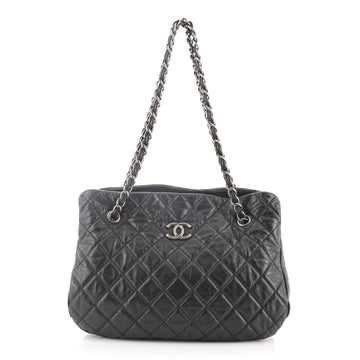 Chanel CC Snap Shoulder Bag Quilted Aged Calfskin Medium