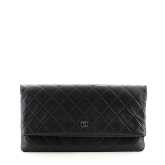 Chanel Beauty CC Clutch Quilted Caviar