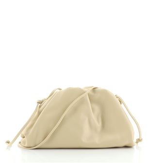 Bottega Veneta The Pouch Leather 20