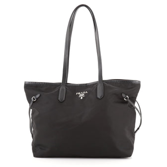 バッグ PRADA TESSUTO NYLON BELTED LOGO TOTE BAG PRADA TESSUTO NYLON BELTED LOGO TOTE BAG