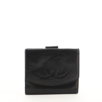 Chanel Vintage Timeless Bifold Wallet Lambskin Compact