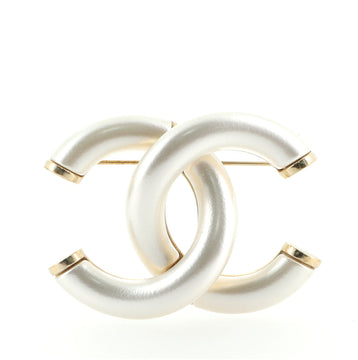 Chanel CC Brooch Metal with Faux Pearl