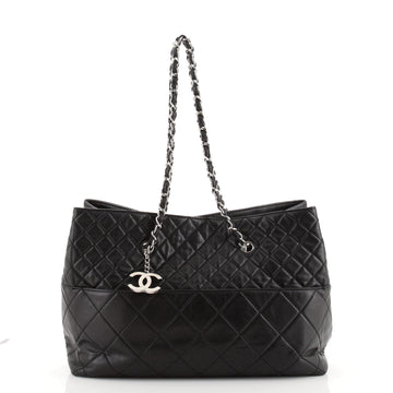 Chanel In The Business Tote Quilted Lambskin Large