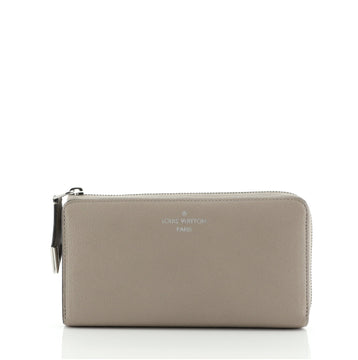 Louis Vuitton Comete Wallet Leather Long