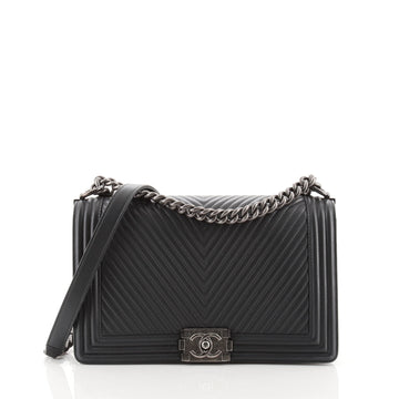 Chanel Boy Flap Bag Chevron Calfskin New Medium