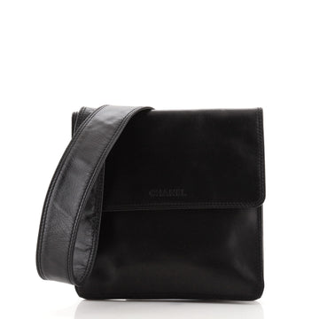 Chanel Vintage Flat Crossbody Bag Leather Medium