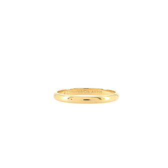 Tiffany & Co. Classic Wedding Band Ring 18K Yellow Gold 2mm