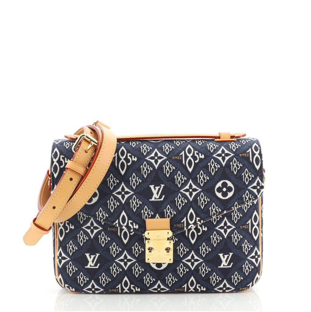 The navy & red LV pochette metis is a fav - casual & so cute! Took it on a  day date with the hubs! 