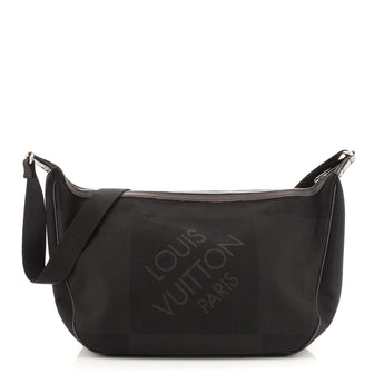 Louis Vuitton Geant Explorateur Shoulder Bag Geant Canvas