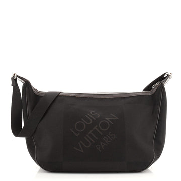 Louis Vuitton Geant Explorateur Shoulder Bag Geant Canvas