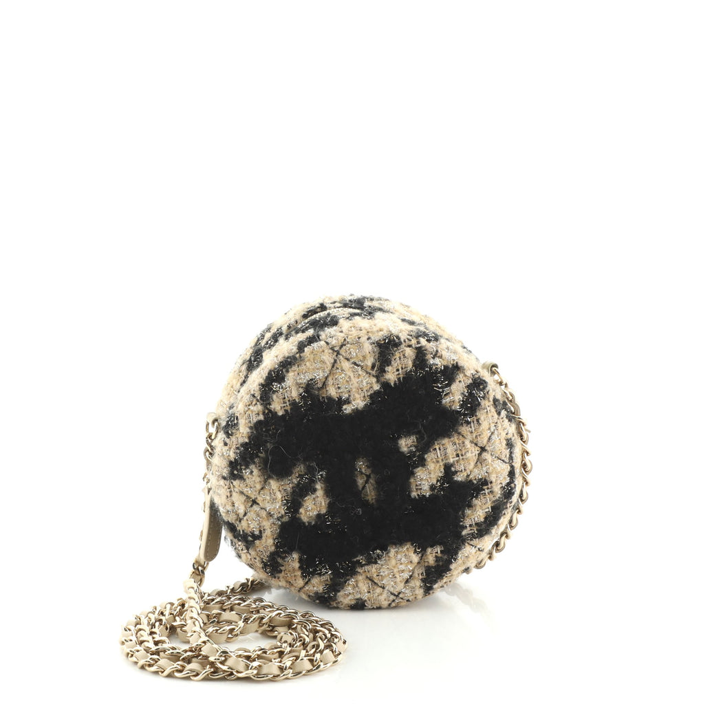 CHANEL Tweed Quilted Round Clutch With Chain Multicolor 1199877