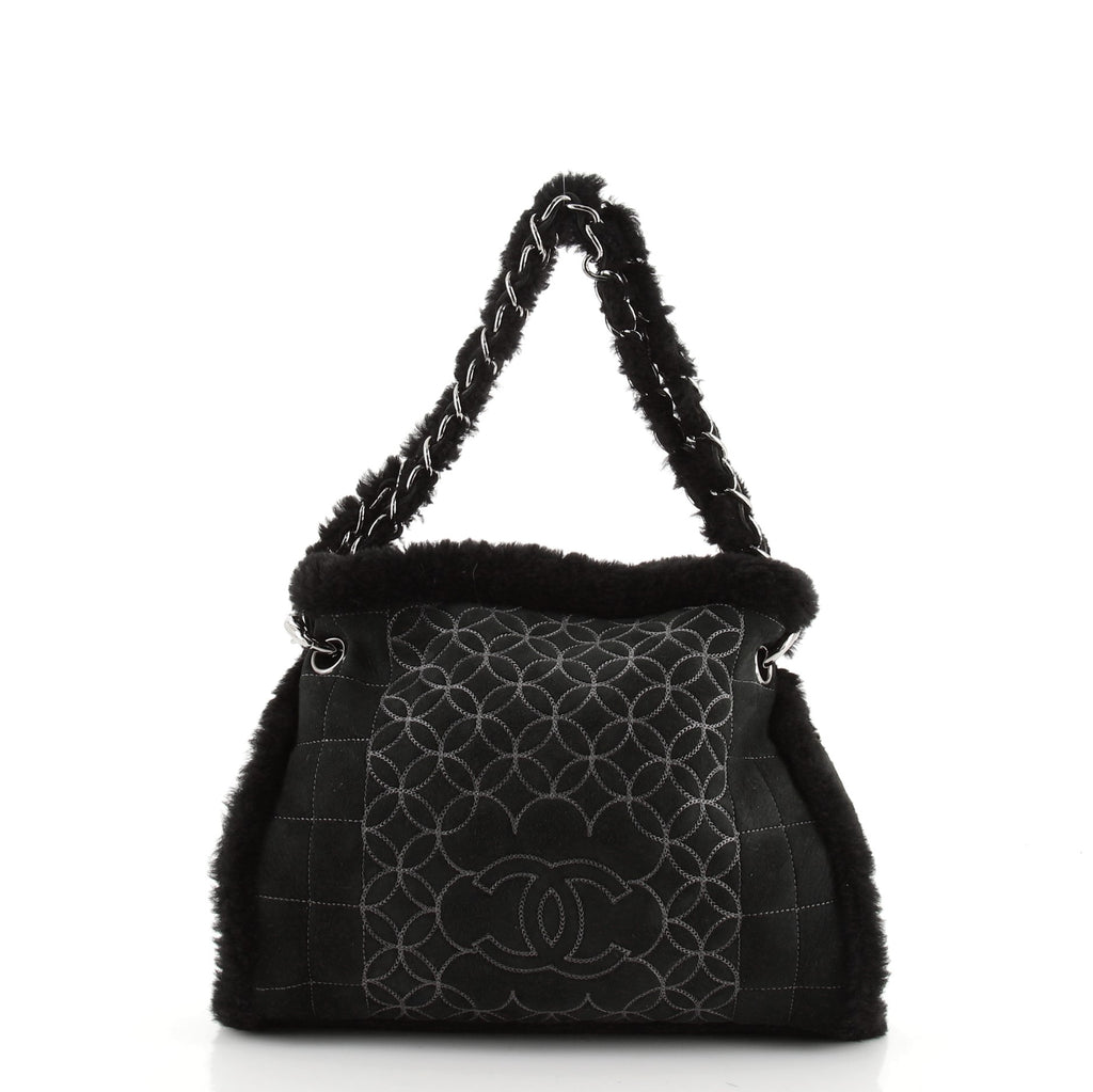 Chanel Square Stitch Chain Tote Quilted Shearling Black 78467391