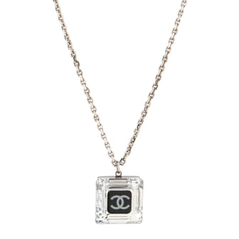 chanel necklace for women cc logo