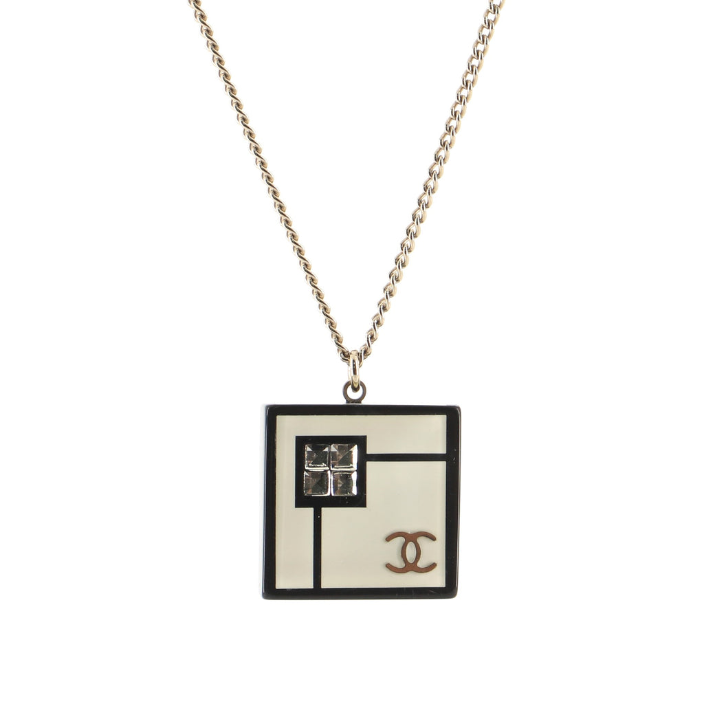 CHANEL, Jewelry, Chanel Resin Crystal Cc Heart Necklace Pearly White Gold