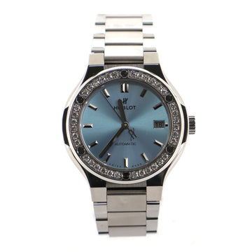 Hublot Classic Fusion Automatic Watch Titanium with Diamond Bezel 38