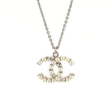 Chanel CC Pearl Pendant Necklace Embellished Metal