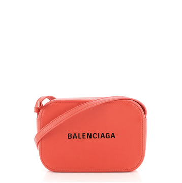 Balenciaga Everyday Camera Bag Leather XS